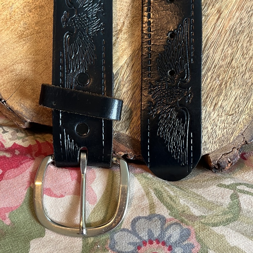 Vtg HARLEY DAVIDSON Size XL 42-44 Embossed Eagle Belt Black Thick Leather Silver - Picture 2 of 16